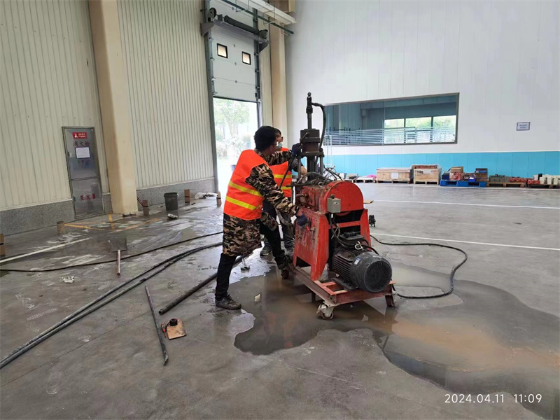 鞍山厂房地面下沉塌陷注浆加固施工